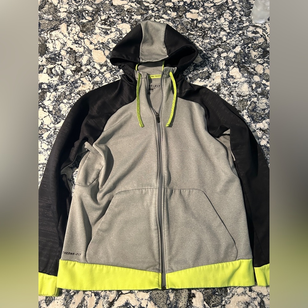 Nike Men’s Medium Gray and Black Therma-Fit Hoodie - Picture 3 of 4